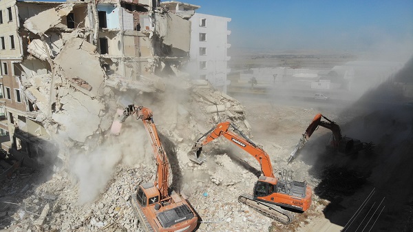 Bayram bitti iş makinesi sesleri yükseld