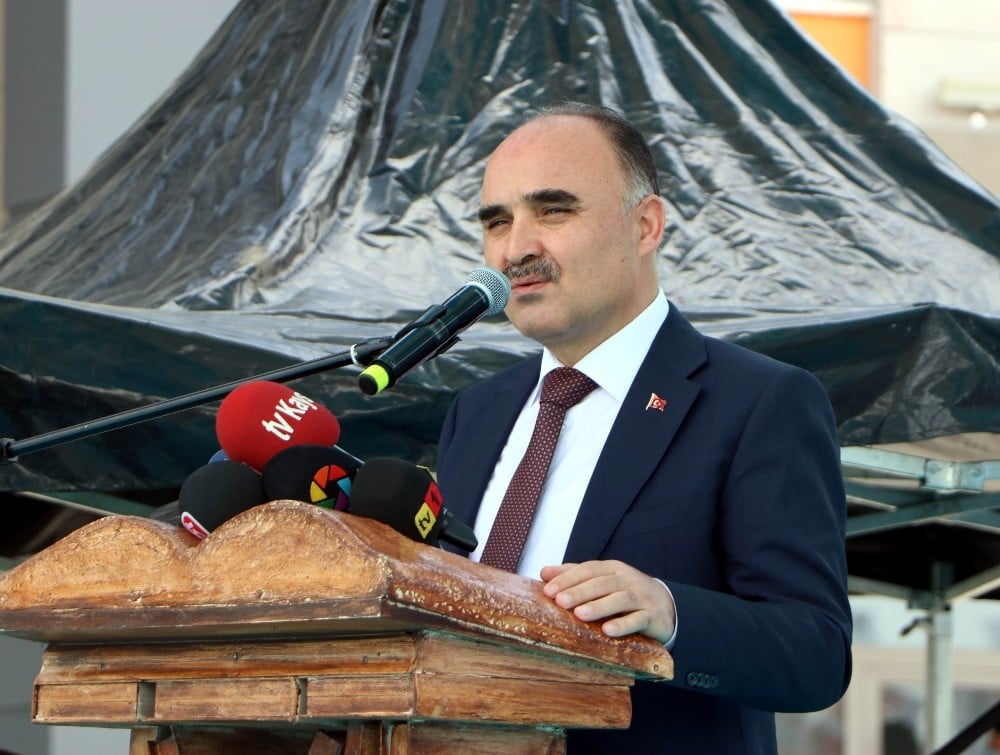 Bayram için geldiler 16 kişiye virüs bulaştırdılar 