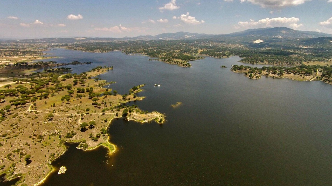 Bayram kalabalığı suya yansıdı!