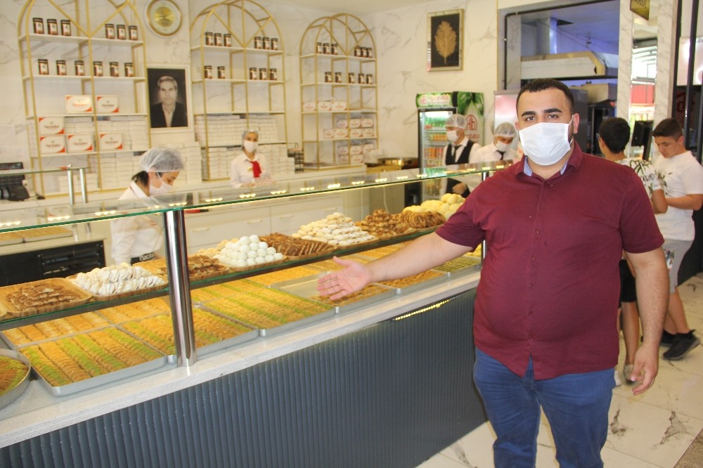 Bayram öncesi tatlıya talep arttı, imalathaneler vardiya sistemine geçti 