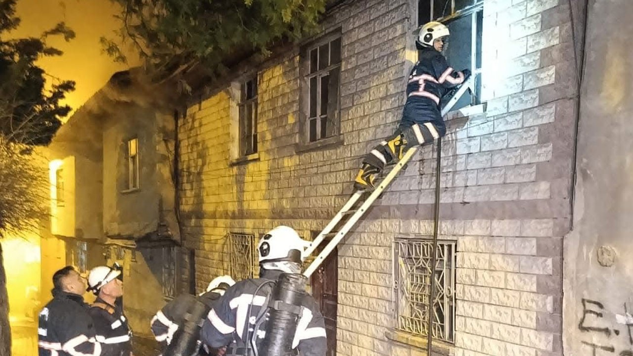 Bayram sabahı korkunç yangın! 2 kişi hayatını kaybetti