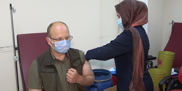 Bayram tatili dönüşü hastanelerde aşı yoğunluğu başladı!