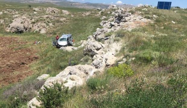 Bayram tatili yolunda kaza: 1 ölü, 3 yaralı