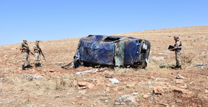 Bayram tatiline giden aile kaza yaptı: 3'ü çocuk, 5 kişi yaralandı