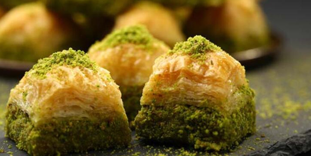 Bayram tatlıları için altın öneriler! Hangi tatlı, kaç kalori? Sağlıklı tatlı yapımı ve tüketiminin 5 püf noktası