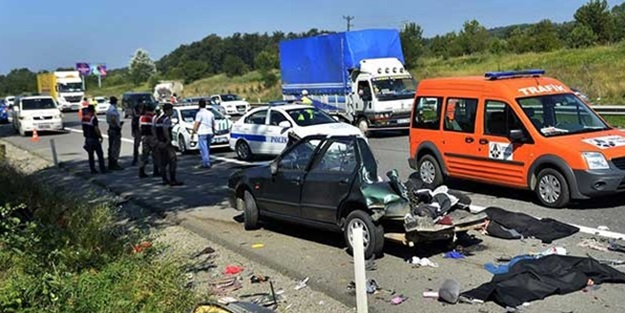 Bayram trafiğinde art arda kazalar