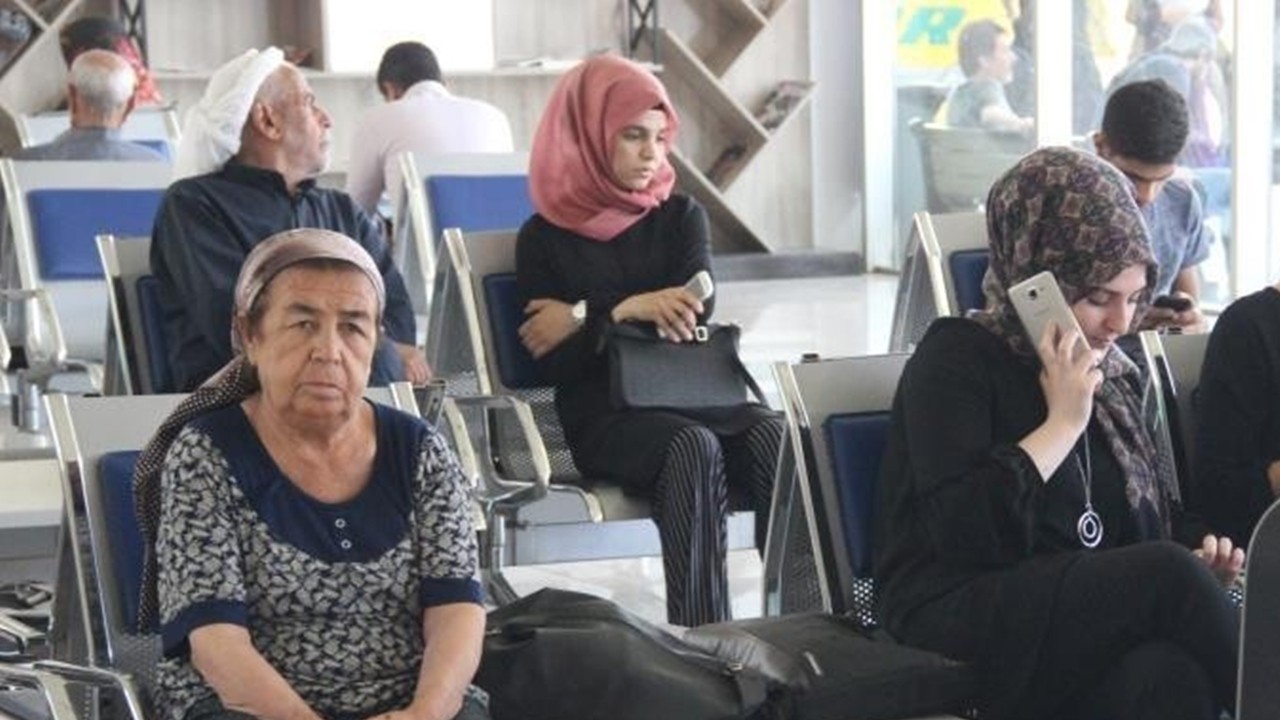 Bayram yolculuğu başladı! Otogarda yoğunluk artıyor