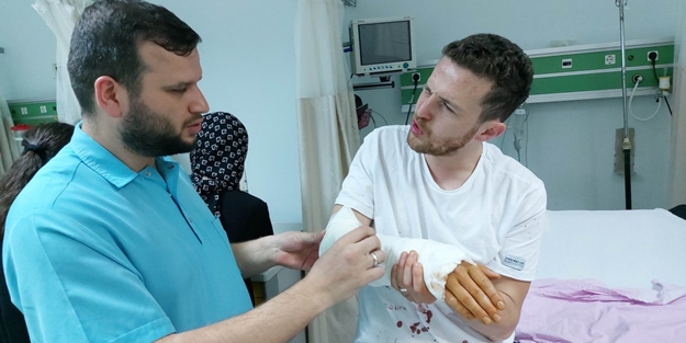 Bayram ziyareti için gittiği ilde saldırıya uğradı! Başıboş köpekleri toplayın!