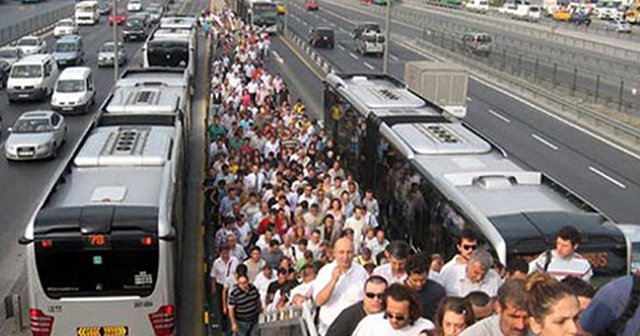 Bayramda İstanbul'daki toplu taşıma araçları yüzde 50 indirim müjdesi