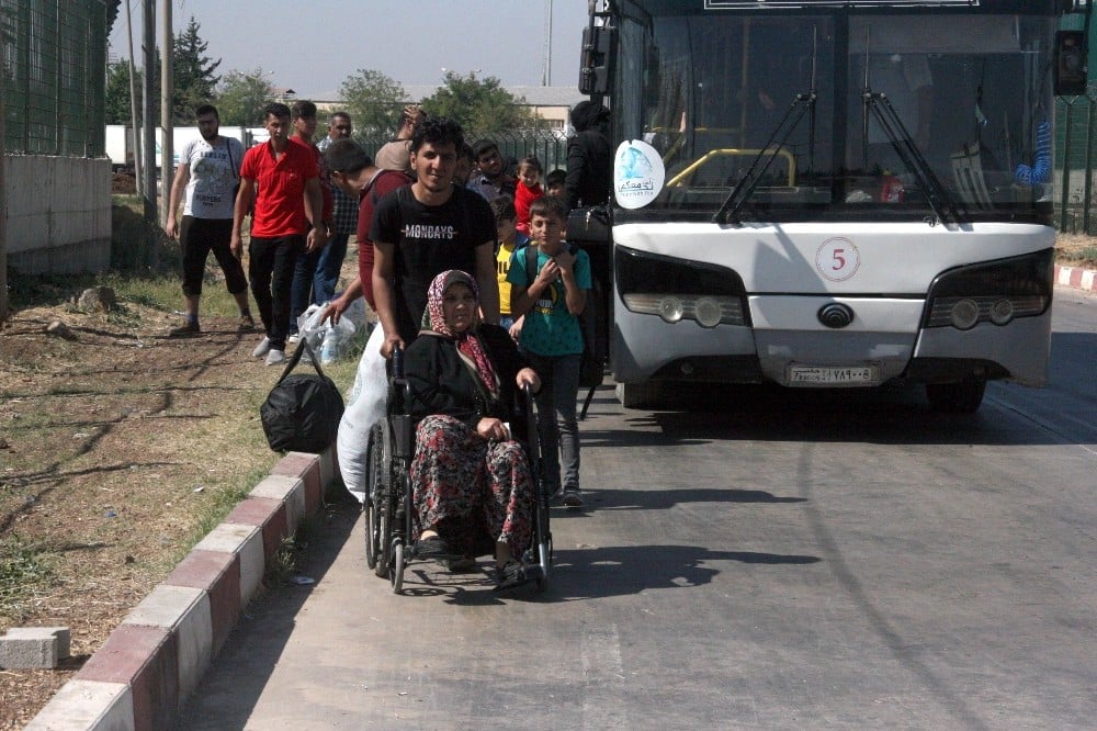 Bayramı ülkelerinde geçiren Suriyeliler dönüyor 