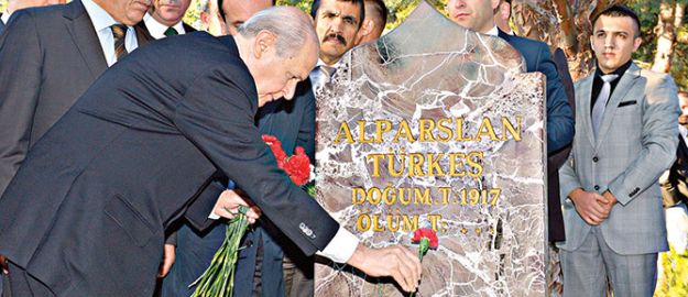 Bayramı buruk yaşıyoruz