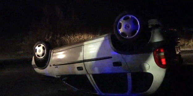 Bayramiç’te iki otomobil kafa kafaya çarpıştı