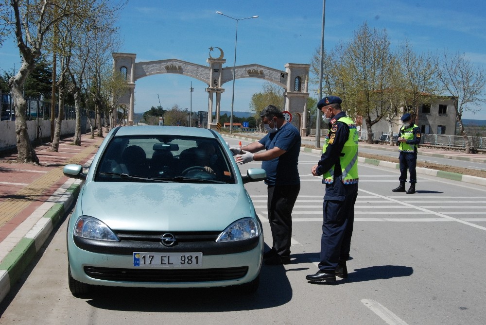 Bayramiç’te sıkı korona virüs denetimleri 