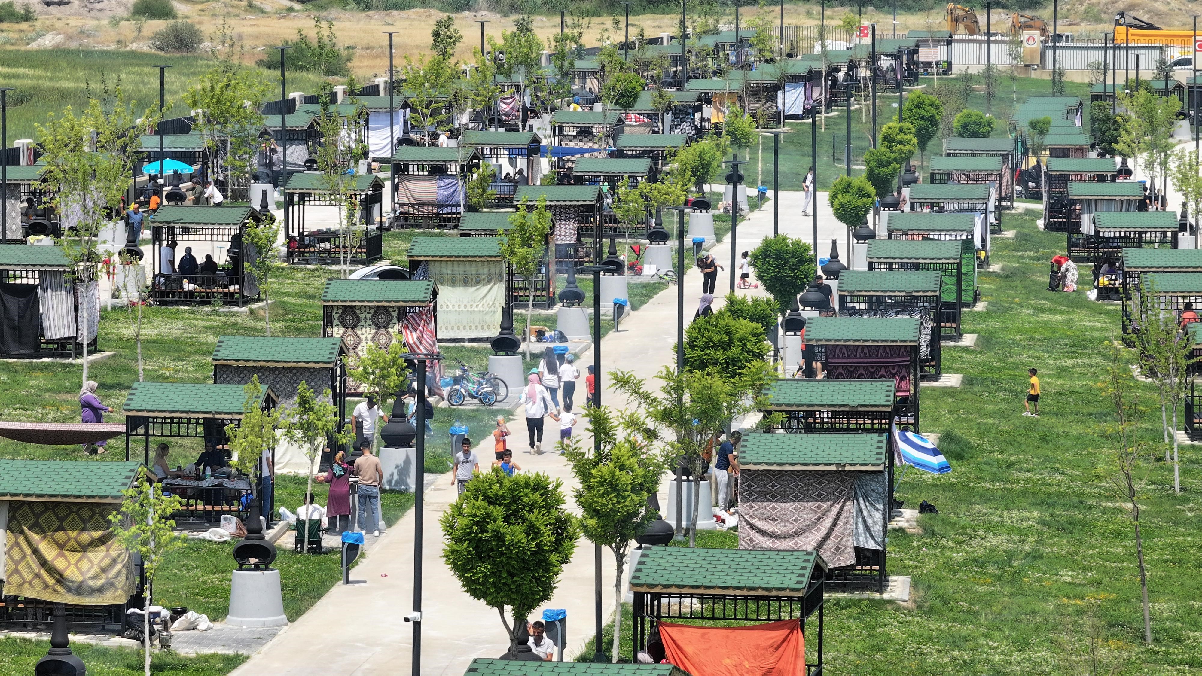 Bayramın 3’üncü günü Sincan Park’ta mangal sezonu başladı