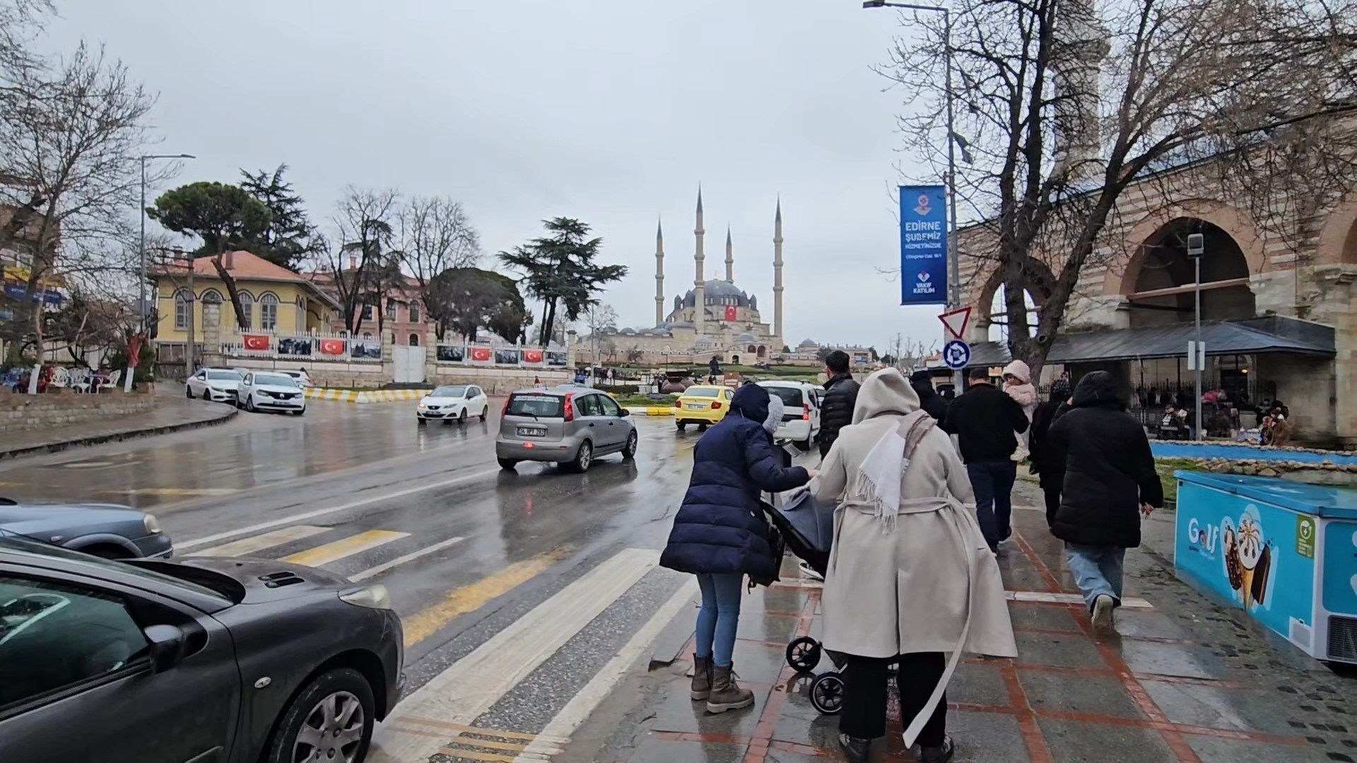 Bayramın ikinci günü vatandaşlar Edirne’ye akın etti