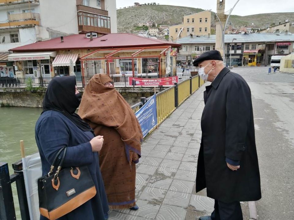 Bayramın ilk günü cadde ve sokaklar 65 yaş üstü vatandaşlara kaldı 