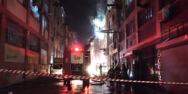 Bayrampaşa'da korkutan iş yeri yangını