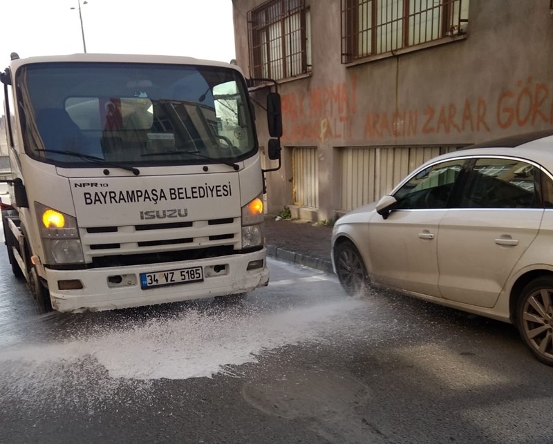Bayrampaşa’da korona virüs temizliği 