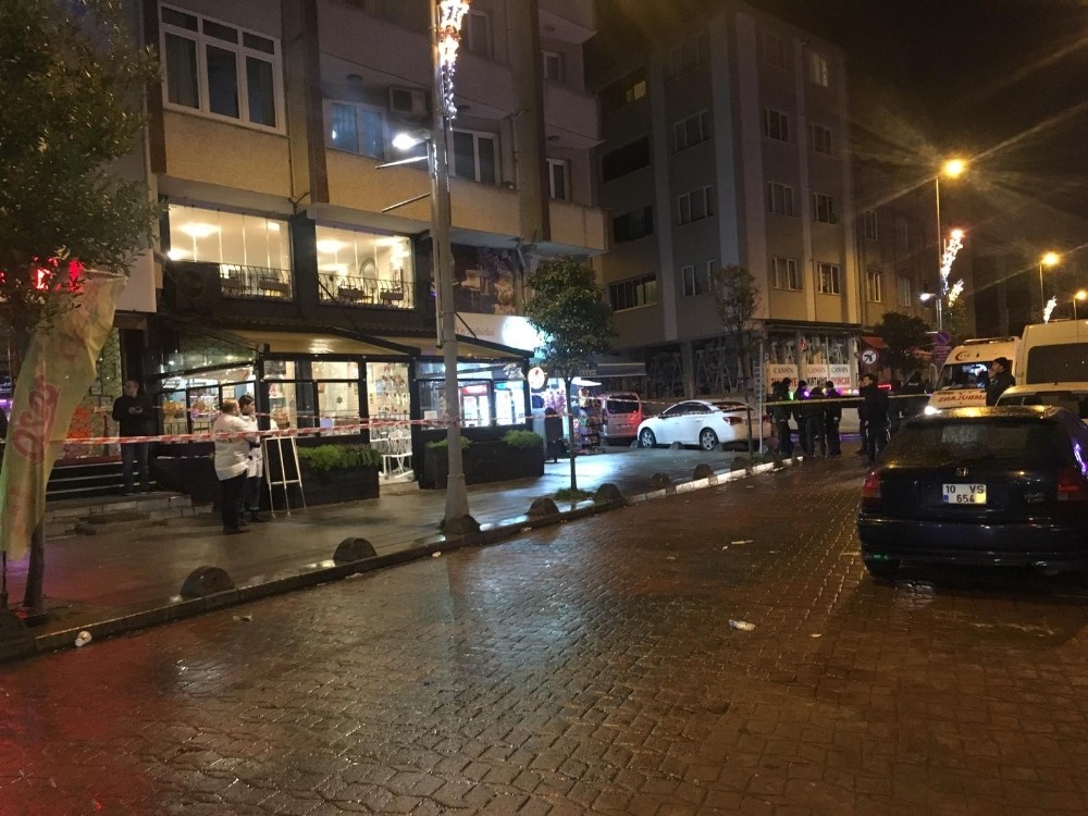 Bayrampaşa’da polisin bacağından vurduğu şahıs hayatını kaybetti 