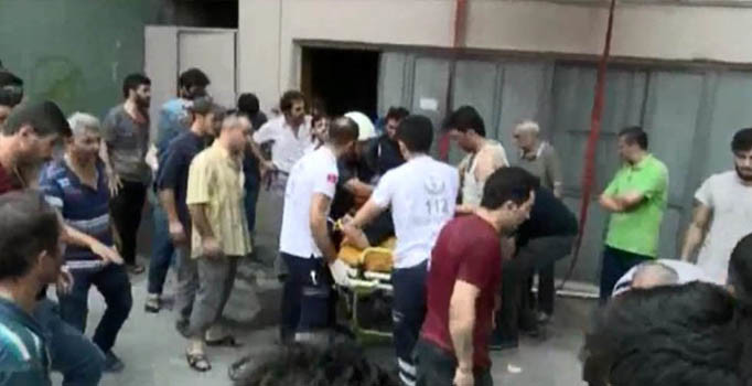 Bayrampaşa'da yangın: 1 ölü, 10 yaralı