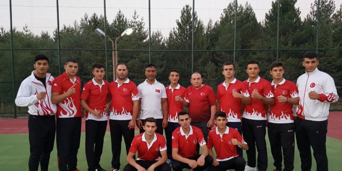 Boksta Ukrayna’da 2 altın, 6 bronz