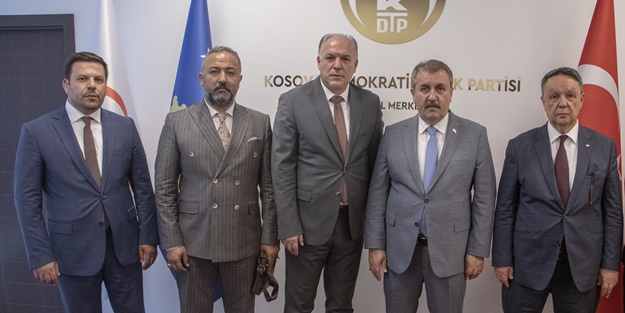 BBP Genel Başkanı Destici, Kosova'da temaslarda bulundu