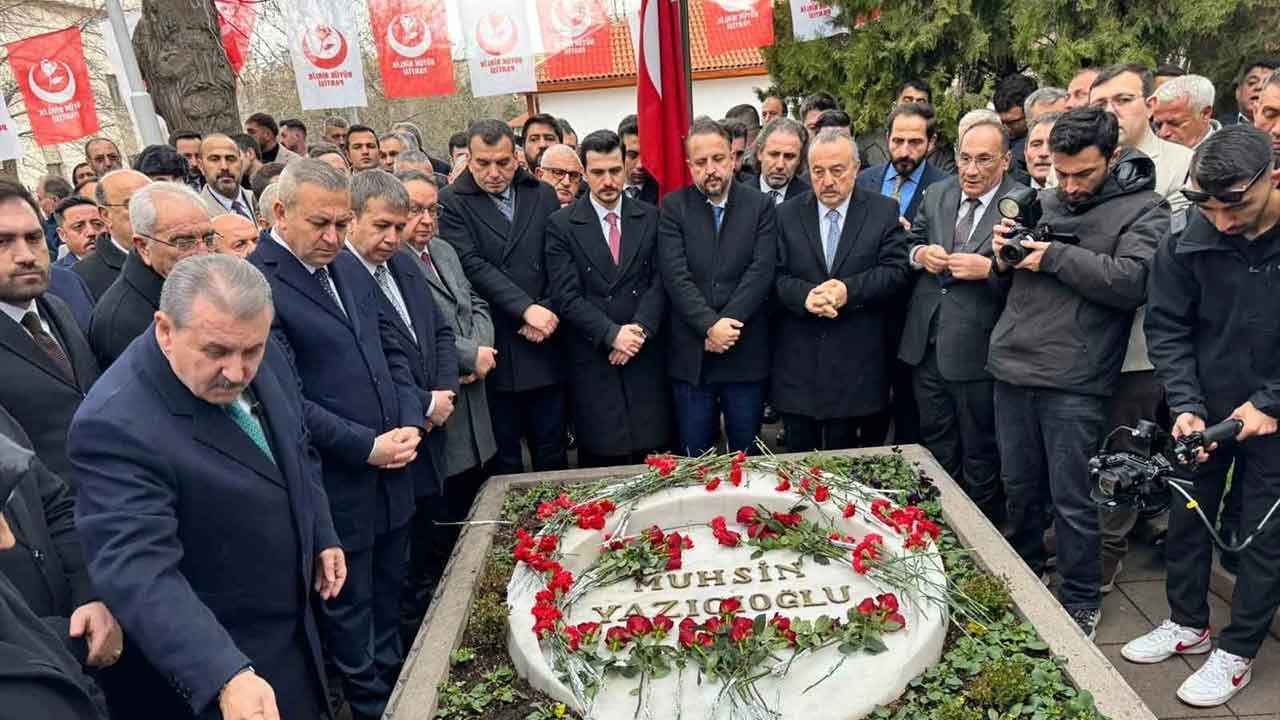 BBP’nin 33. Kuruluş yıl dönümü! Muhsin başkan dualarla anıldı