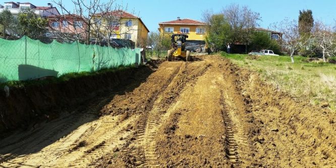 İzmit’te yol açma ve bakım çalışması