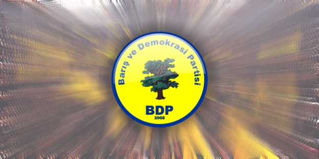 BDP mitinginde sunucuyu elektrik çarptı