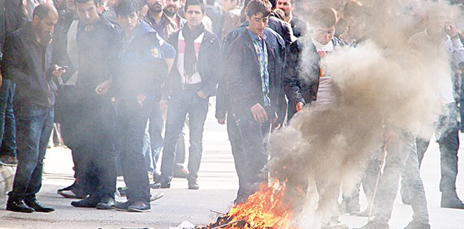 BDP’lilerden AK Parti’ye saldırı