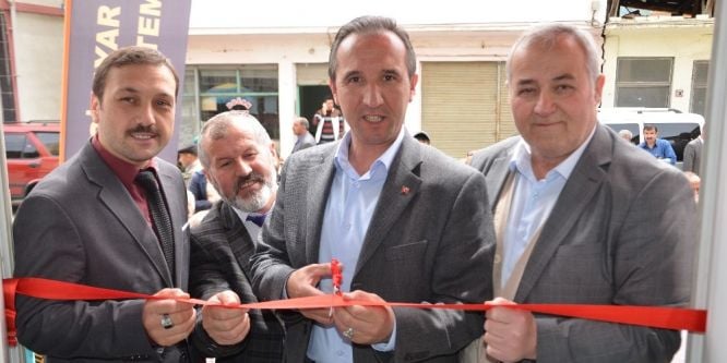 Başkan Uçar işyeri açılışına katıldı