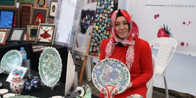 Çini sanatı eserleri sergide görücüye çıkacak