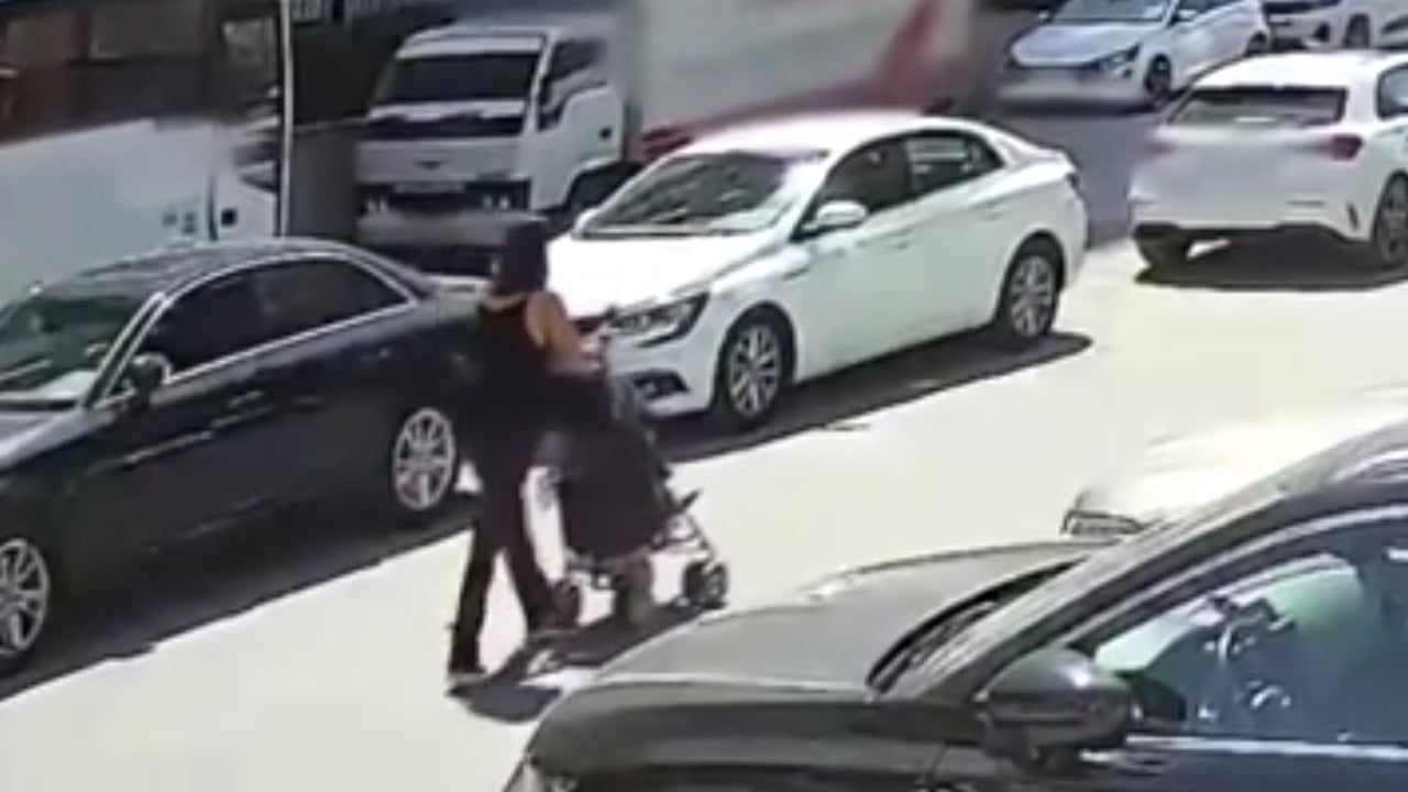 Bebeği uyuşturucu satışında kullanacak kadar aşağılıklar!