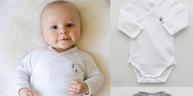 Bebeği yaz aylarında nasıl giydirmeli?