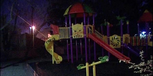 Bebeği parkta terkettiler