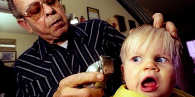 Bebeğin ilk saç kesimi nasıl olmalıdır?