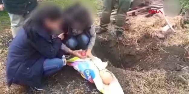 Bebeğini boğup bahçeye gömdü