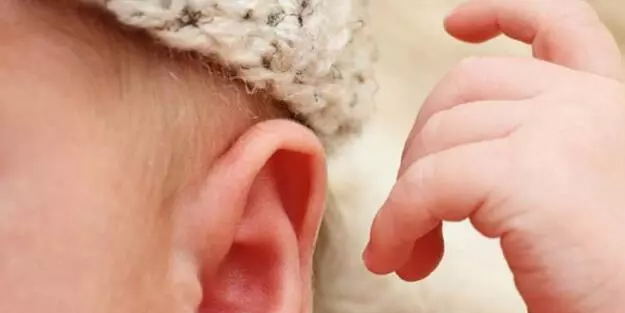 Bebeğiniz sese tepki vermiyorsa bu iki belirtiye dikkat gerek: Bilen isimden altın değerinde! Kafa karıştıran sözler!