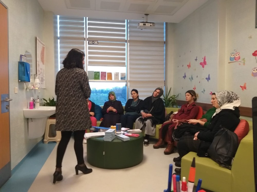 Bebek dostu hastaneden annelere destek 