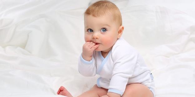 Bebek giysilerinde pamuktan başkası %100 zararlı