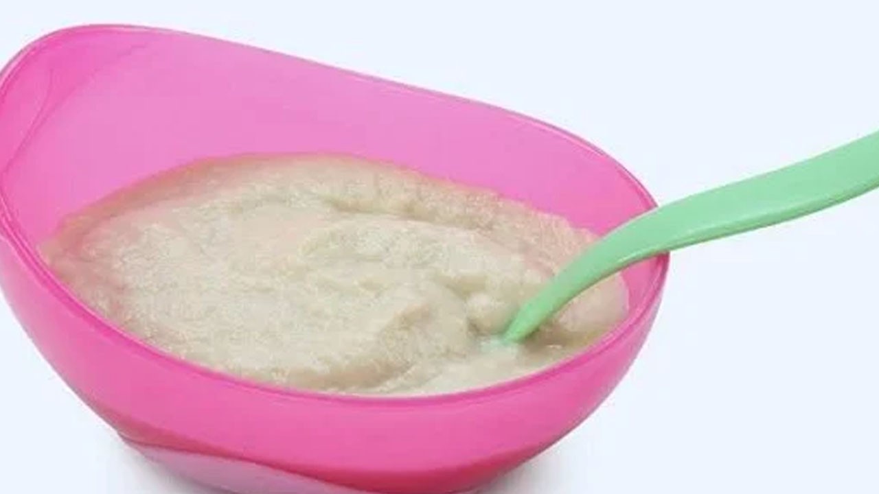 Bebek muhallebisi irmikli tarifi: 6-7-12 aylık bebekler için irmikli muhallebi mama