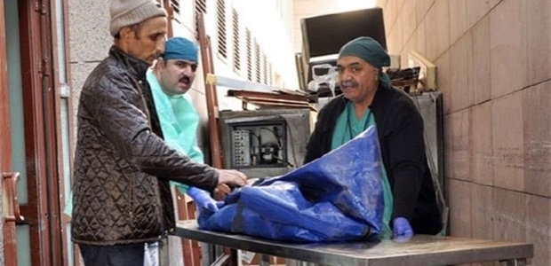 'Hiç görmediği çocuğumun cenazesini almaya geldim'
