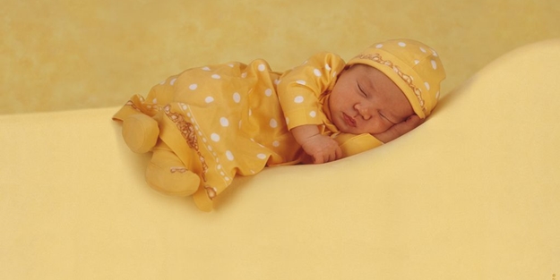 Bebekler uyurken neden ışıkları kapatmalıyız?