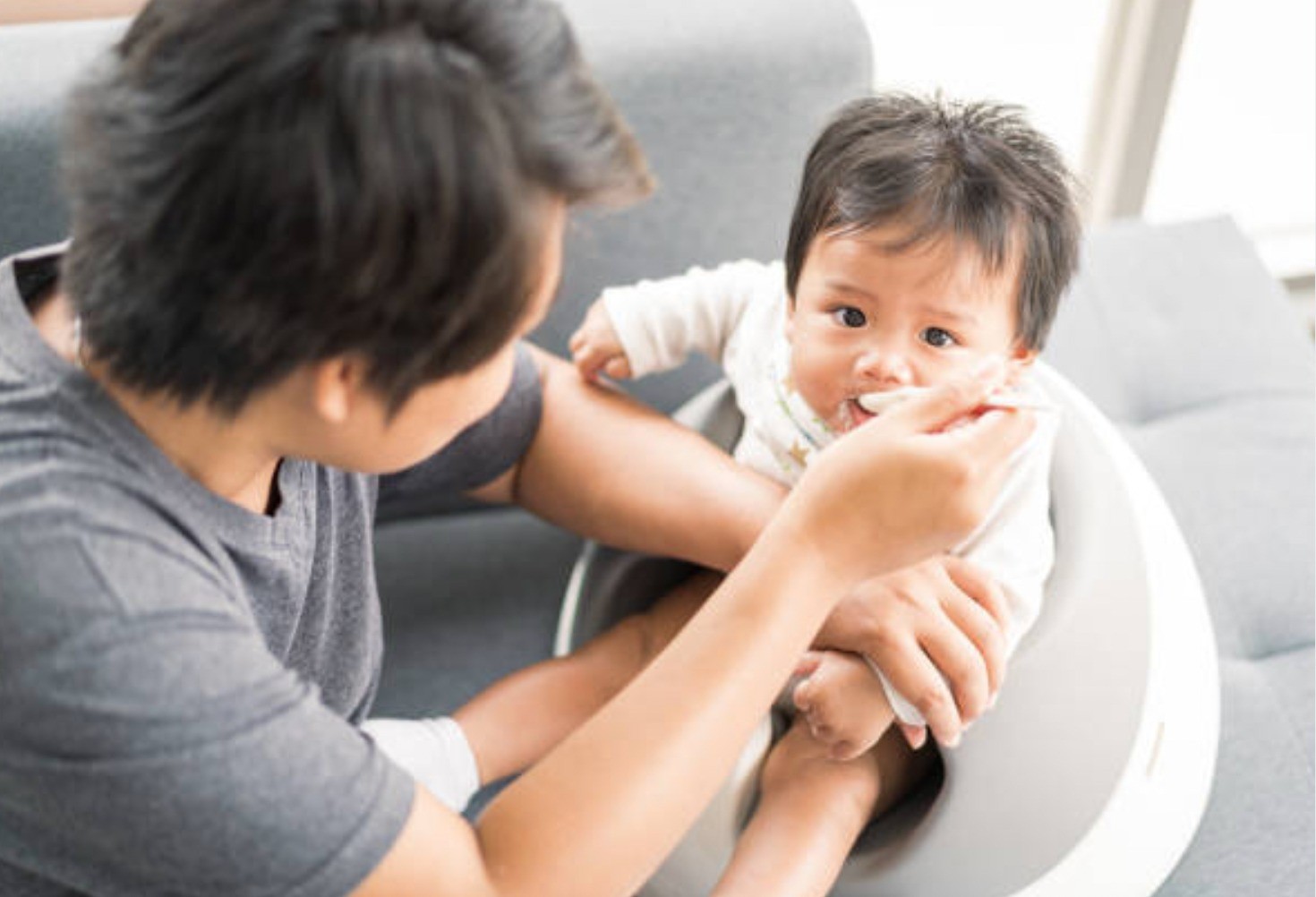 Bebeklerde geçmeyen reflünün nedeni besin alerjisi olabilir!