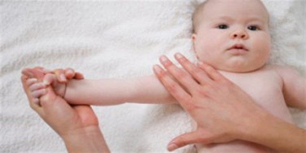 Bebeklerinize bunları yaptırarak büyümelerine yardımcı olun