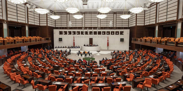 Bedelli askerlik düzenlemesi Meclis Komisyonu'ndan geçti