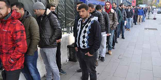 Bedelli kuyruğu 1 kilometreyi buldu