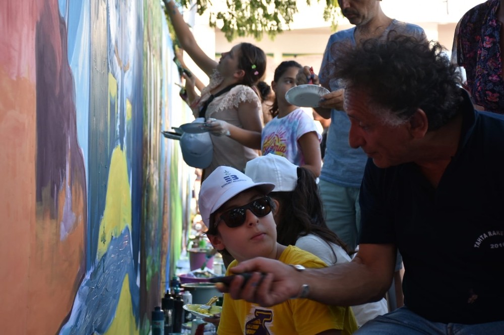 Bedri Baykam çocuklarla Kazdağları’nın resmini yaptı 