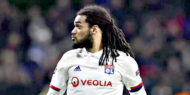 Beğenmedi, beğenmedi ve ortada kaldı!