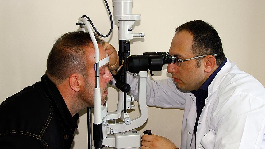 Behçet hastalığı gözleri vuruyor